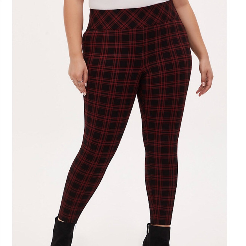 Torrid pull on pants size 0 and 2